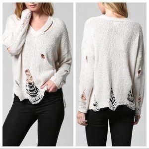 ⭐️ Fate by LFD Distressed Sweater L Chunky Ivory